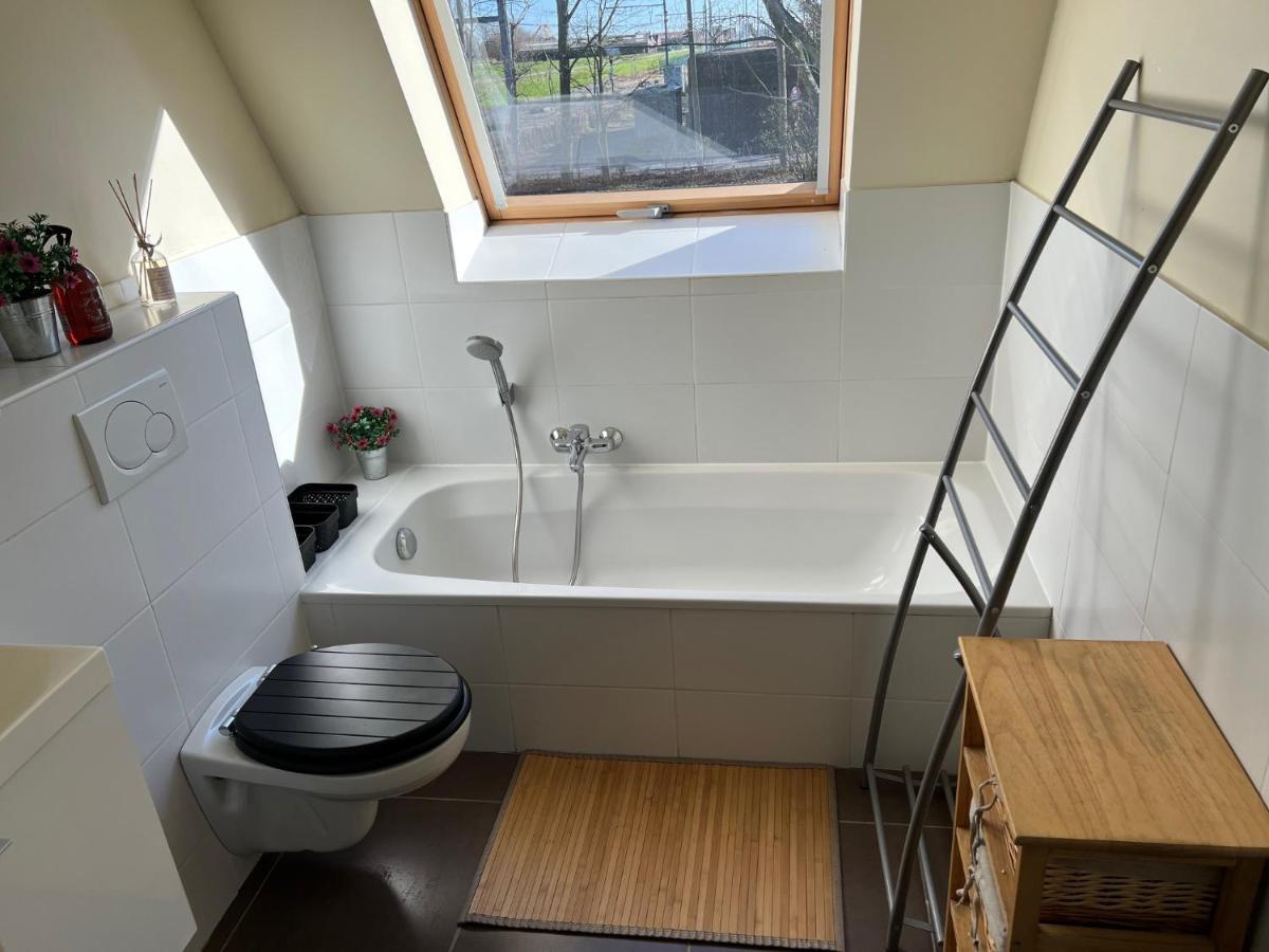 Vakantiehuisje Aan Zee Vlakbij Plopsaland En Het Strand - Casa Memphis De Panne Bagian luar foto